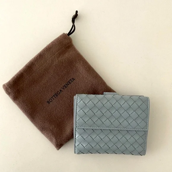 New! Bottega Veneta Blue Intrecciato Leather Compact Wallet